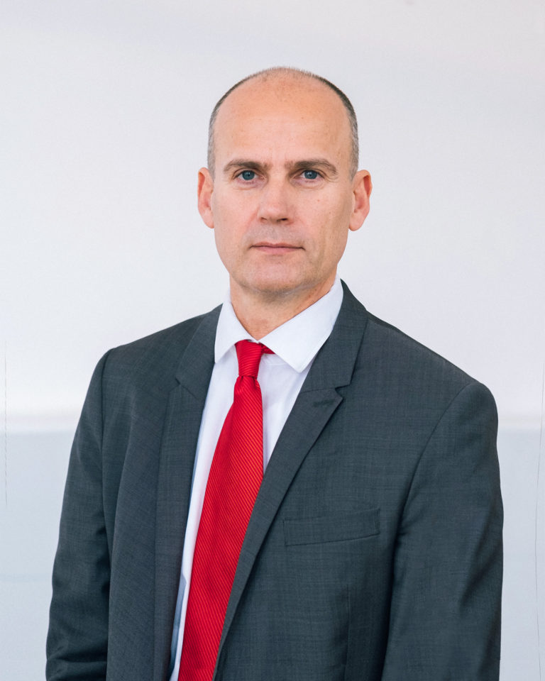 Portrait von Dr. Gerhard Schilcher